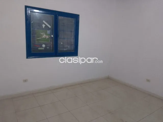 C276. VENDO!! Casa en Barrio Remanso de Mariano Roque Alonso con amplio patio — foto 5