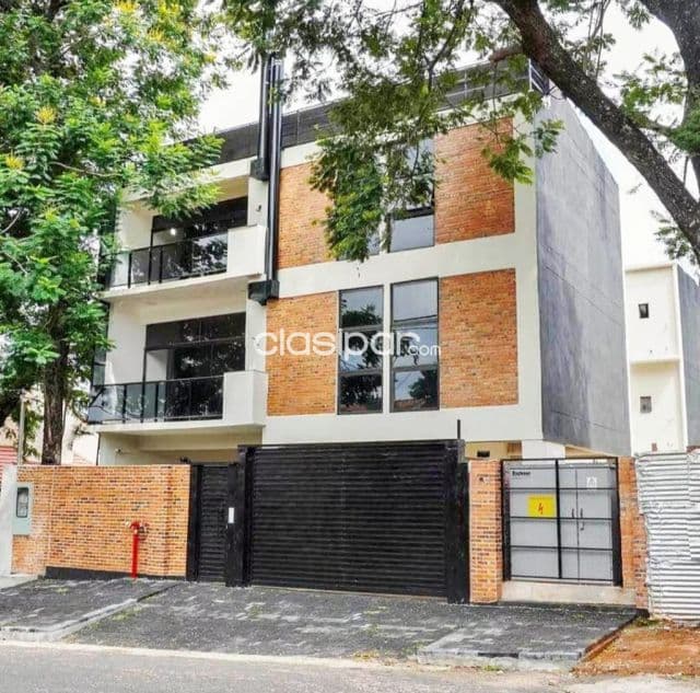 Departamento de 2 Dormitorios a Pasos de Avda. república argentina