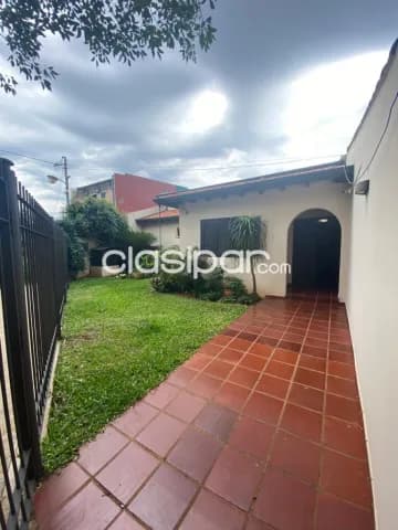 Casa en Fernando de la Mora, foto 2