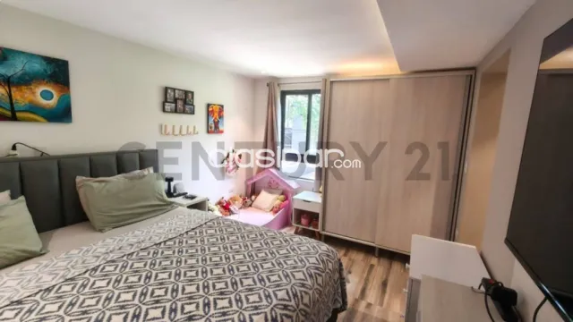 Exclusiva Residencia en Venta en San Lorenzo: Lujo y Confort en Cada Detalle, foto 3
