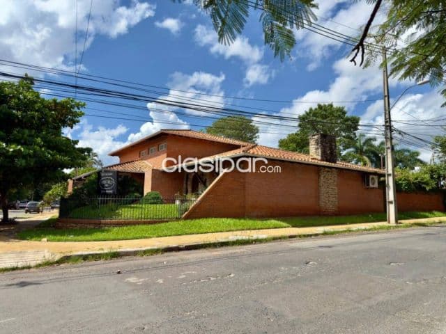 Amplia propiedad en esquina en alquiler – Barrio San Cristóbal D 48884