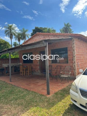 Hermosa casa en caacupe — foto principal