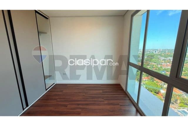 Semi penthouse a estrenar a pasos del Shopping del Sol