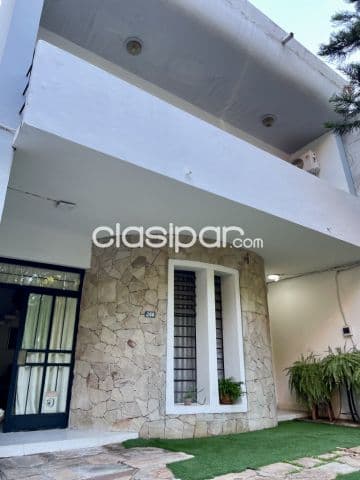 Se vende hermosa casa en el barrio Las Mercedes
