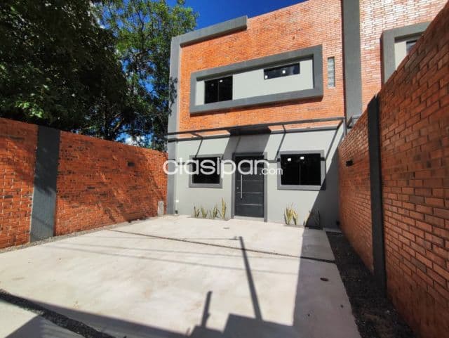 Duplex moderno 3 dormitorios en barrio primavera Luque