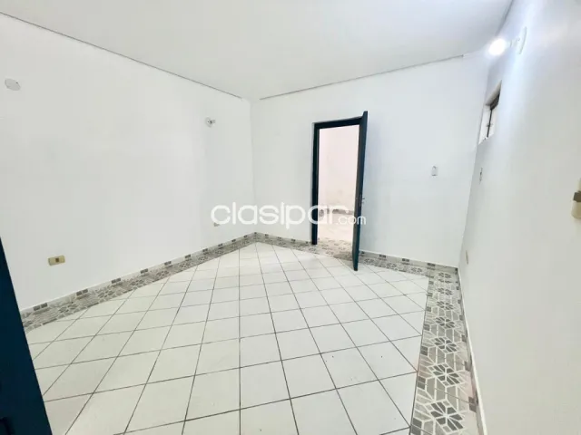 En Venta Amplia Casa para Oficina o Vivienda en el Centro de Asunción - V250 — foto 5