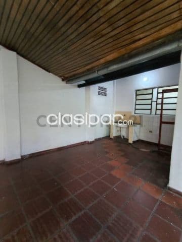 Amplia Casa en Venta en Puerto Pabla, Lambaré
