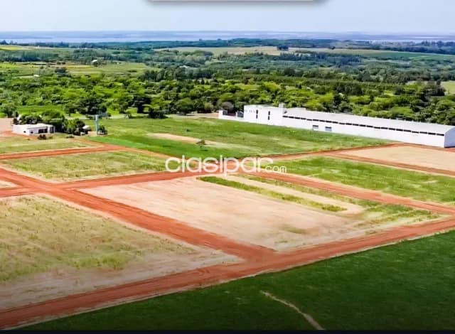 terreno de 406 m2 en Encarnación, foto 2