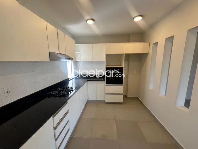 Casa con patio y piscina en Luque loma merlo — foto 5