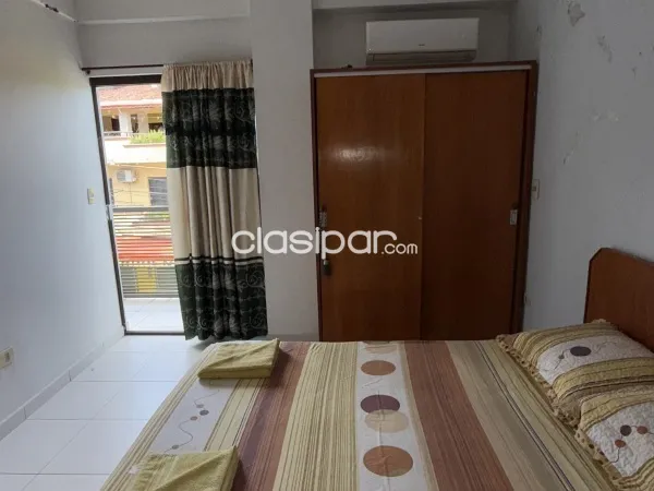 Edificio con Salón Comercial y Departamento en zona de Mercado 4 — foto 4