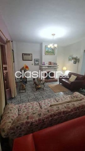 En venta casa en barrio Las Lomas