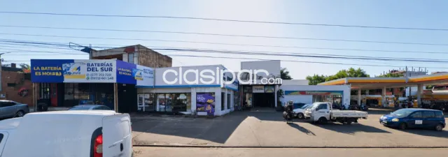 Locales comerciales ubicados sobre la Avda. Irrazábal en la ciudad de Encarnación — foto 2