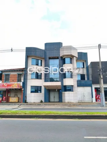 Edificio corporativo en el centro de Luque — foto 2