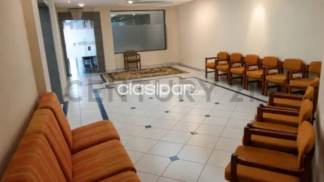 Edificio corporativo en el centro de Luque — foto 3