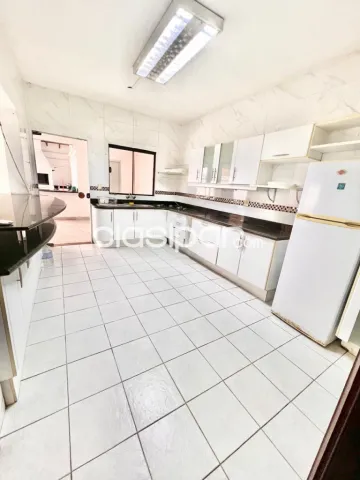 En Alquiler Casa Amplia en Barrio Recoleta con 4 Habitaciones A429, foto 3