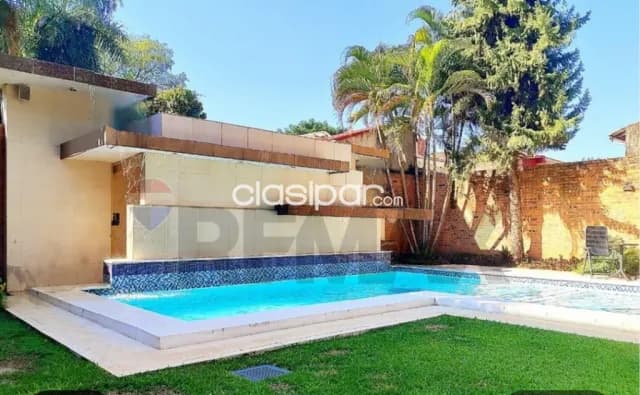 Casa 6 hab en suite, sauna, piscina terreno 1079 m2 bo.mcal estigarribia Asunción — foto 4