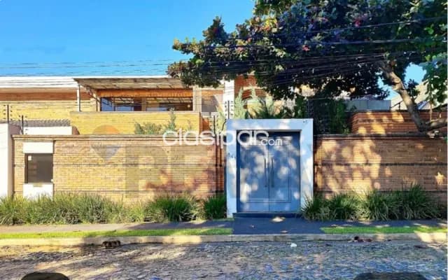 Casa 6 hab en suite, sauna, piscina terreno 1079 m2 bo.mcal estigarribia Asunción — foto 5