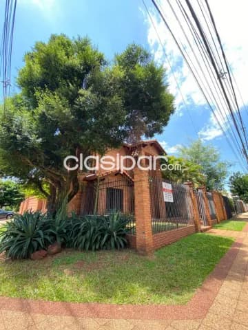 Ykua sati, goethe: Hermosa residencia, amplios ambientes, escritorio, 3 suites, jardín, foto 2