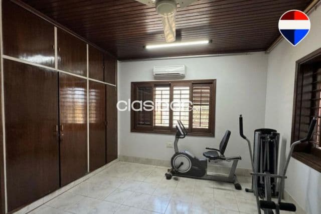 Propiedad con gran potencial sobre Alas Paraguayas – Los Laureles — foto principal