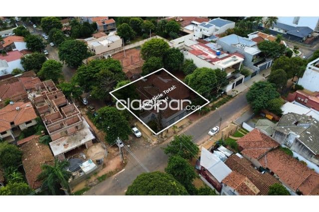 Terreno en esquina en barrio Ycuá Satí!!