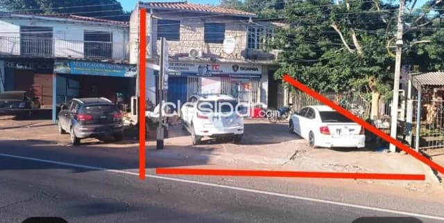 Propiedad comercial y residencial s/acceso sur Ñemby c/dptos independientes — foto 3
