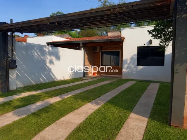 En venta 2 chalets con renta para inversion en laurelty Luque, foto 2