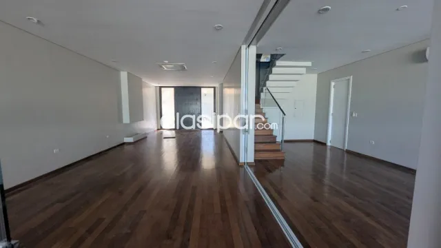 Miraflores, mburucuya: Elegante residencia minimalista, 4 suites, escritorio, amplio — foto 3