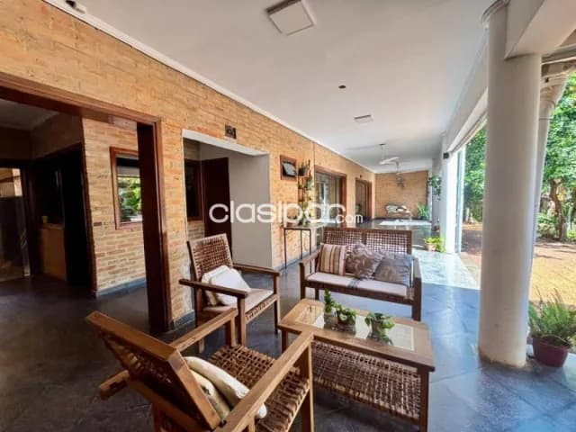 Residencia de Gran Porte en Fernando de la Mora – Zona Norte, foto 3