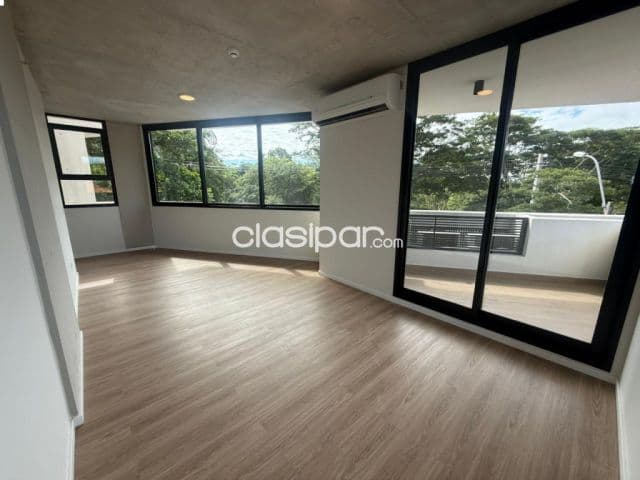 Depto de 2 dorm en bo. Los laureles — foto 1
