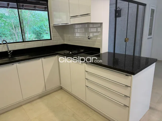 hermosa casa de 3 dormitorios en suite en Surubii COD V0328, foto 4