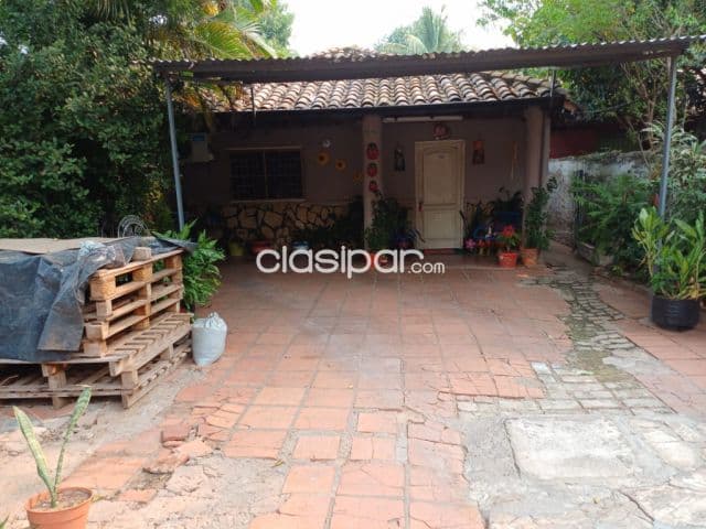 En Venta - Terreno con Casa en Barrio Jara