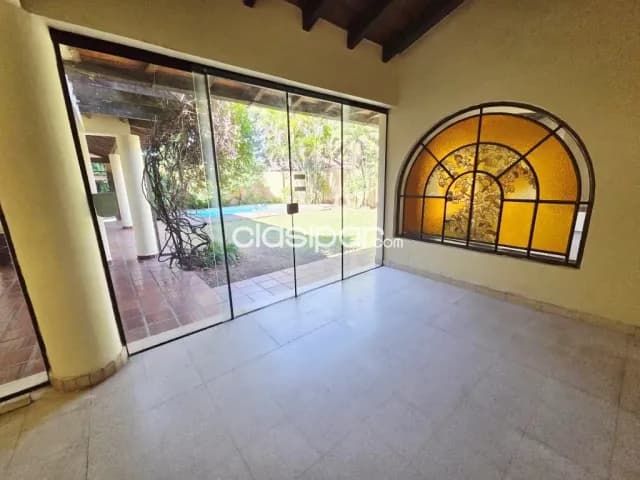 Casa en Venta en esquina, Zona Iglesia Las Mercedes, Barrio Las Mercedes, foto 2