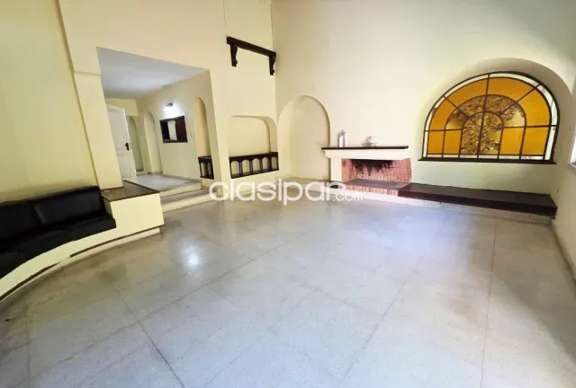 Casa en Venta en esquina, Zona Iglesia Las Mercedes, Barrio Las Mercedes, foto 3