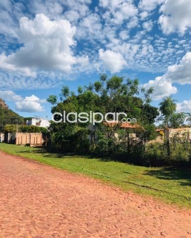 Terreno en Venta en Yaguarón — foto 1