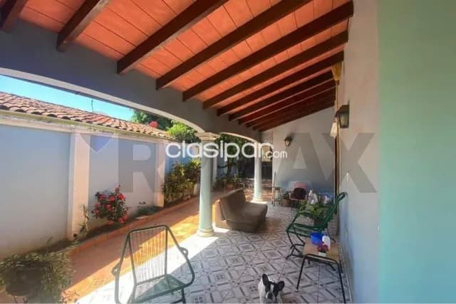 Casa en venta en esquina, loma merlo-Luque, foto 3