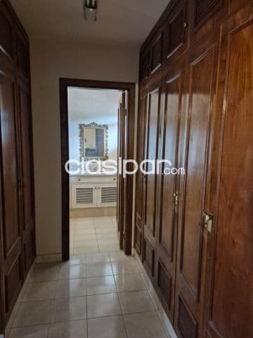En alquiler- Dúplex de 3 dormitorios + servicio en B° Mcal Estigarribia