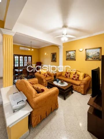 amplia casa en Fernando de la Mora, foto 3