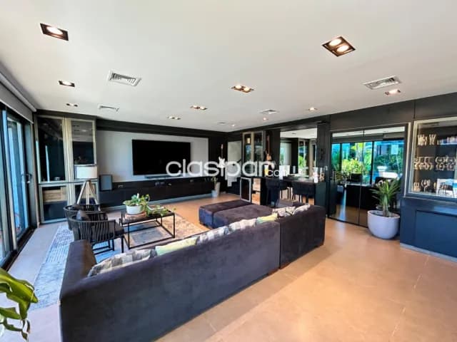 Residencia con piscina en el barrio san francisco de cambyreta: 3 habitaciones y 5 baños, foto 2