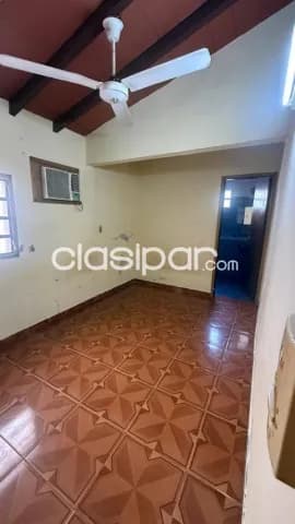 Casa en Barrio Nazareth en Amplio terreno, casa a refaccionar, foto 5