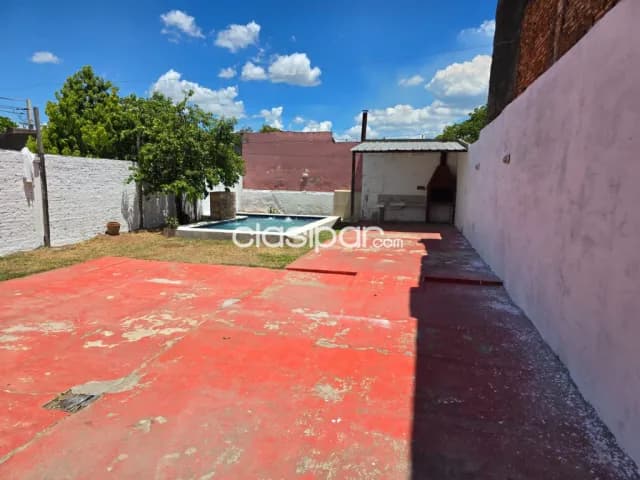 Barrio obrero casa con pileta — foto 3