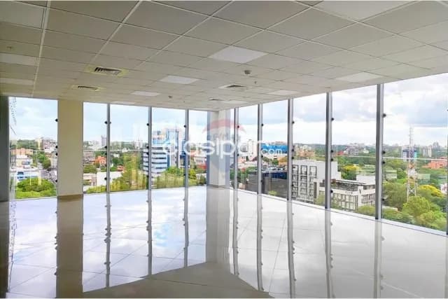 Oficina de 485 m2 en Villa Morra, foto 2
