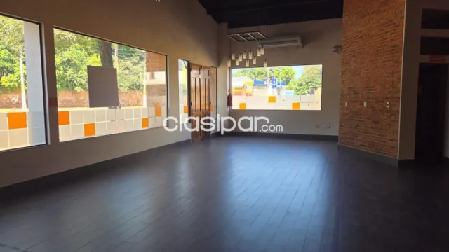 Salon comercial sobre la avenida bruno guggiari zona lambare — foto 2