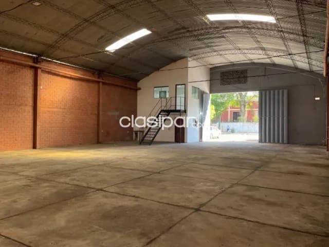 Tinglado en lambare, zona súper el pueblo — foto 3