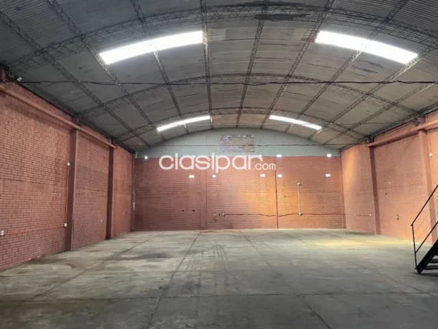 Tinglado en lambare, zona súper el pueblo — foto 5