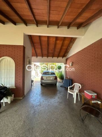 Casa a refaccionar o demoler barrio Recoleta- asuncion