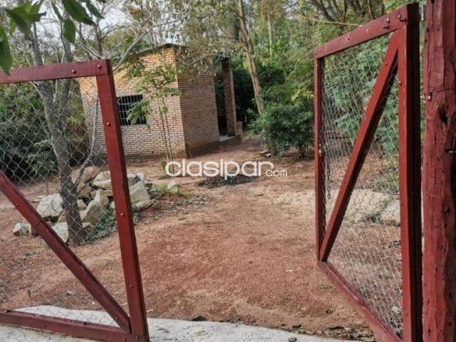 Terreno en altos, a 50m del estadio municipal