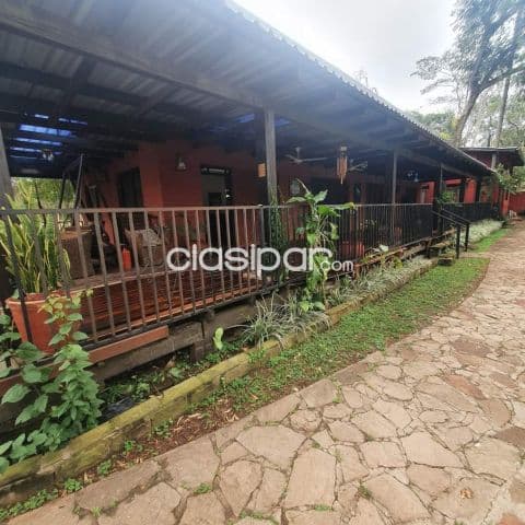 Casa de 4 dormitorios AMOBLADA con piscina en Surubii Mariano Roque Alonso