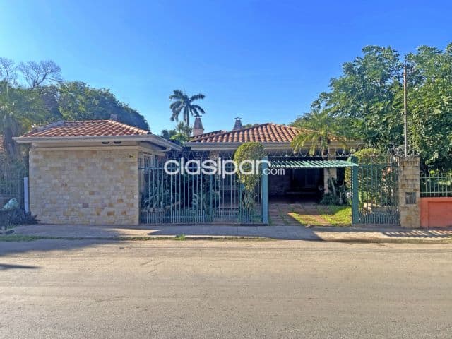 Casa de 4 dormitorios en el limite con mburucuya!!, foto 1