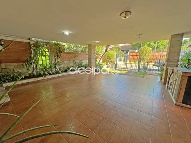 Casa de 4 dormitorios en el limite con mburucuya!!, foto 3