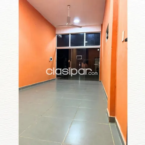 SALÓN COMERCIAL 📍 Coronel Oviedo – Zona Gral. Díaz Sobre asfalto, foto 3